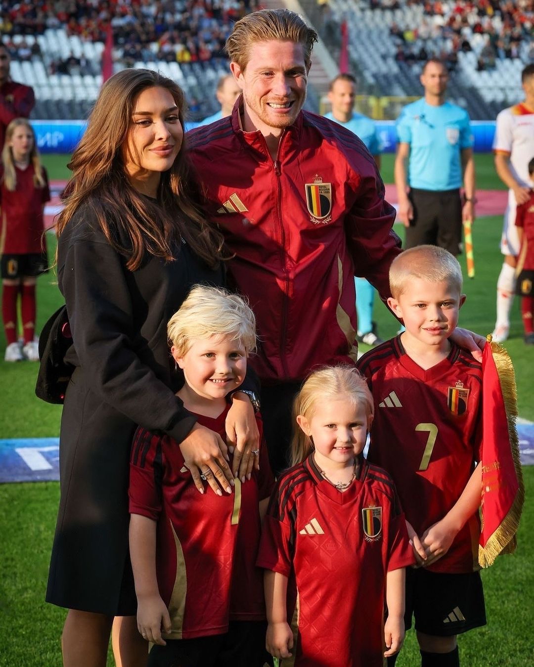 比利时国家队备战备受挑战，球员备战