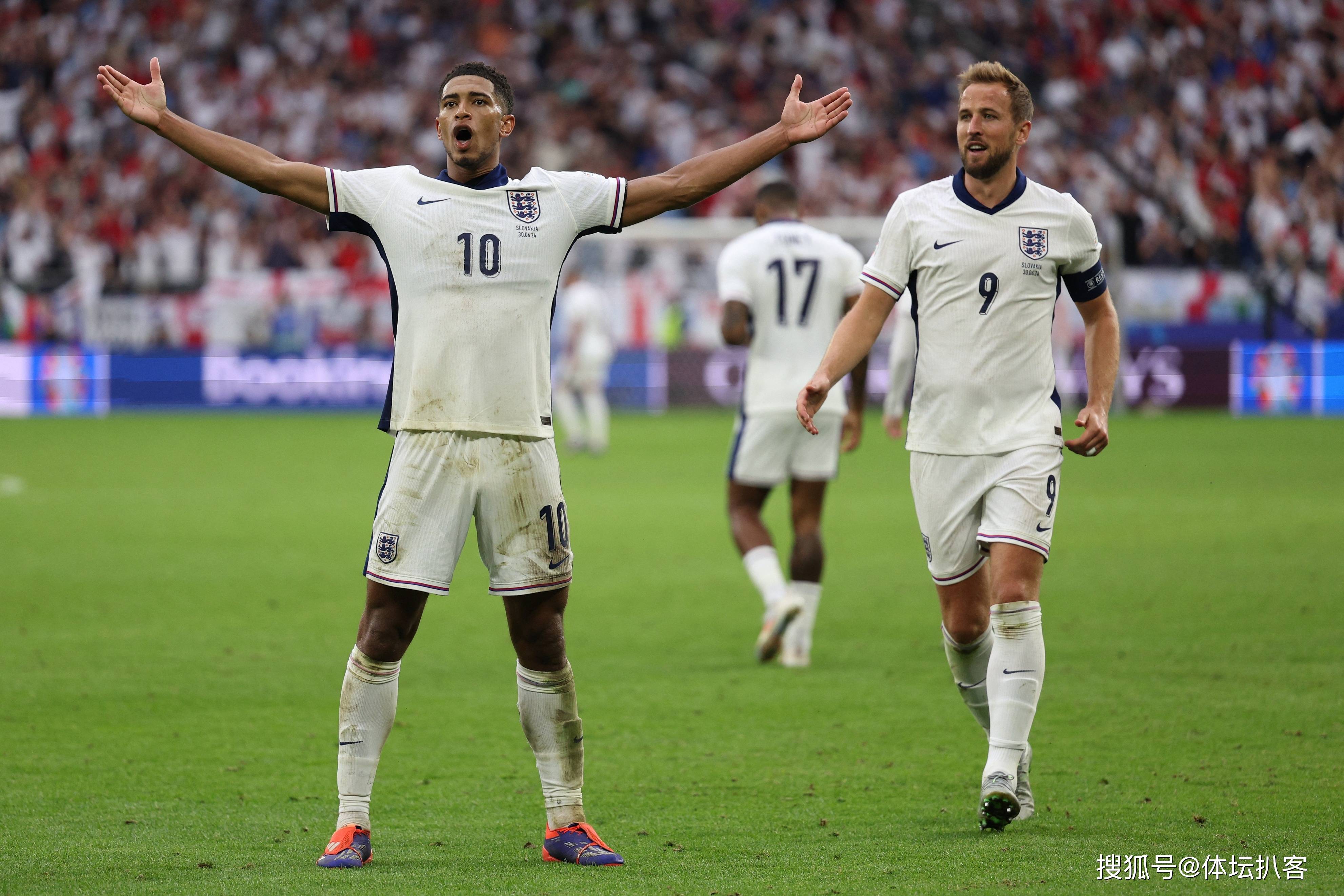 英格兰球员在比赛中表现出色，力克对手的简单介绍