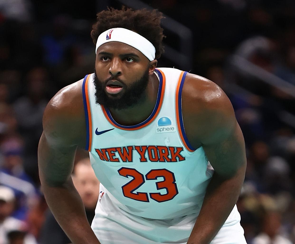 勇士复出首战，唐斯状态火爆，掀起高潮成为焦点！