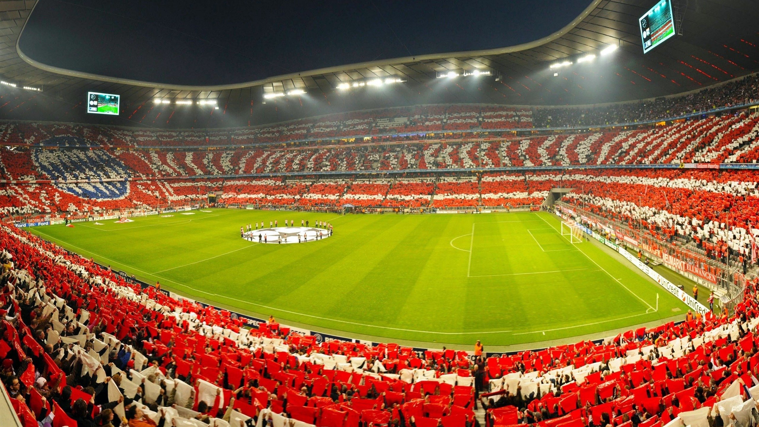 西亚卡姆连续二十场比赛得分超过表现优异，FPX不断突破！全场沸腾不已